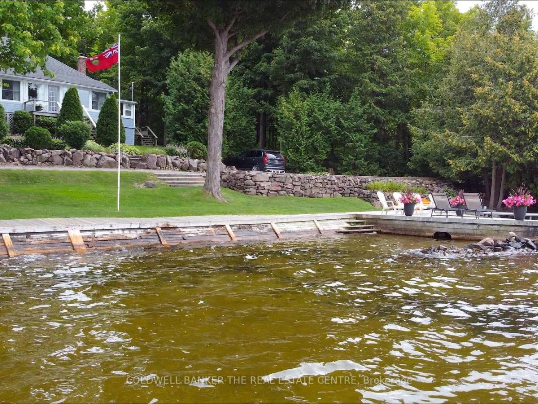 85 Grove Road, Cameron Lake