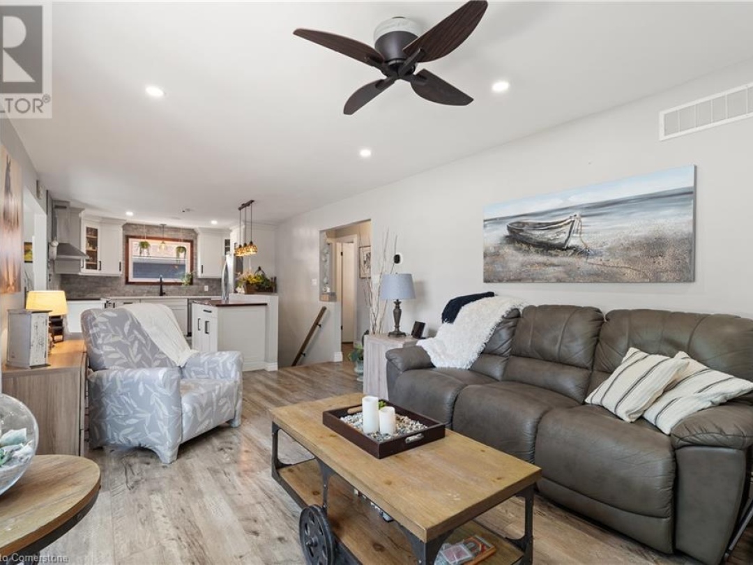 33 GRAHAM Drive, 