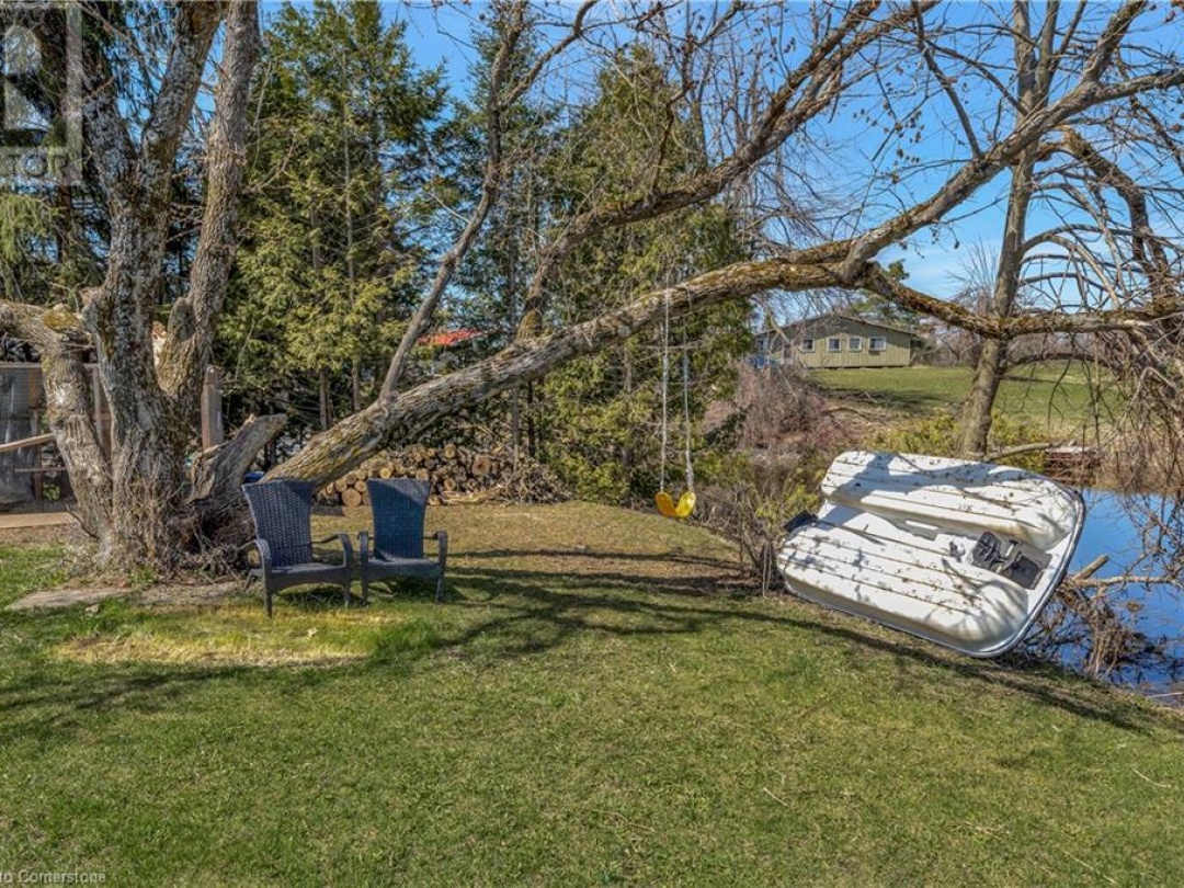 33 Totten Drive Drive, Sturgeon Lake