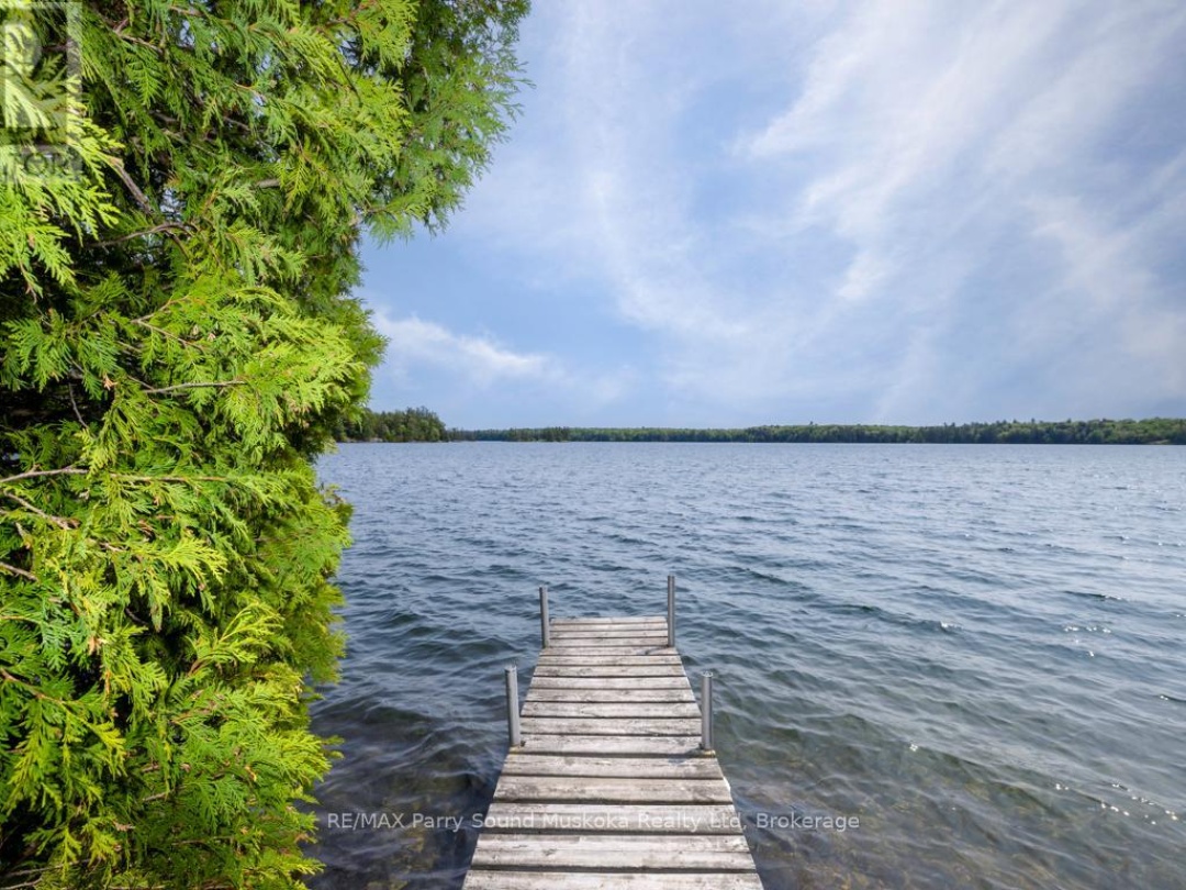 49 Bayshore Drive, Clear Lake