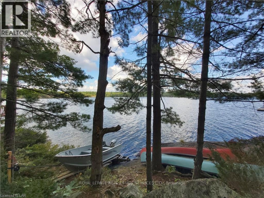1327-1329 WOODLAND DRIVE, Muldrew Lake