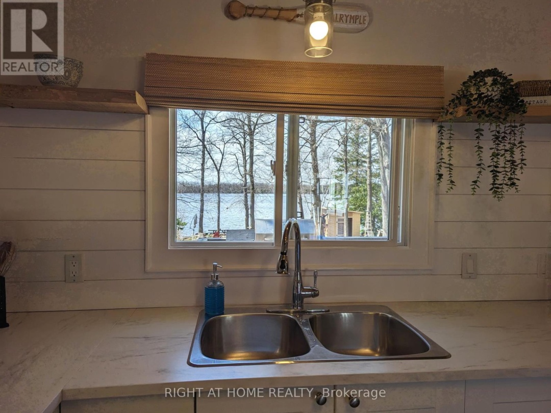187 Campbell Beach Road, Dalrymple Lake