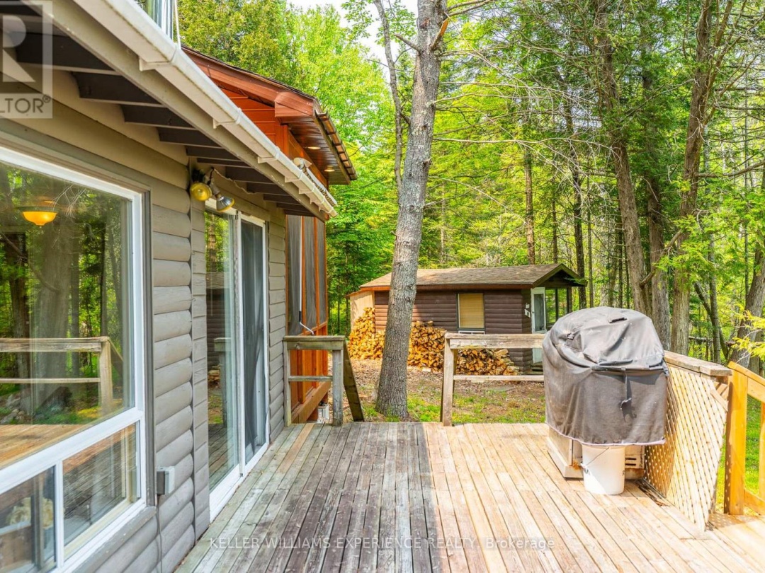1049 Elsie Bay Road, Horseshoe Lake