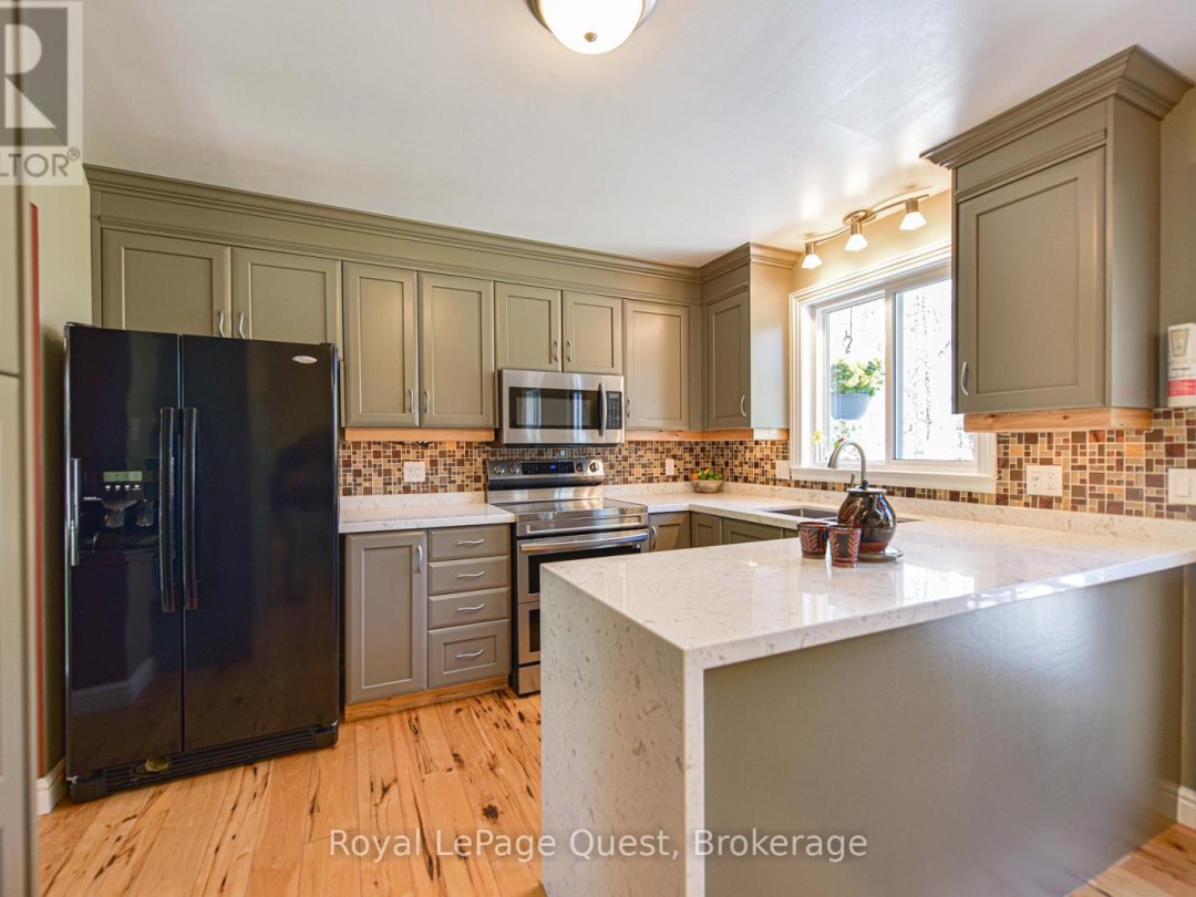 46 Maplewood Parkway, Lake Simcoe