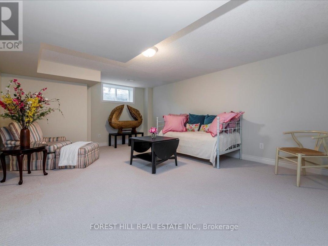 10 - 10 INVERMARA COURT, Lake Simcoe