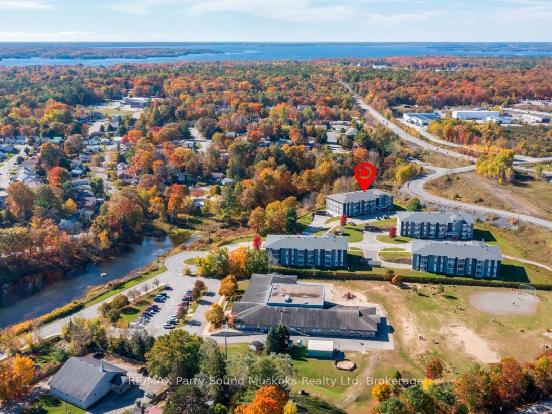 303 - 20D SILVER BIRCH COURT, 