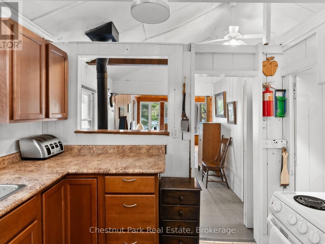 1038 FITCHETT LANE, 