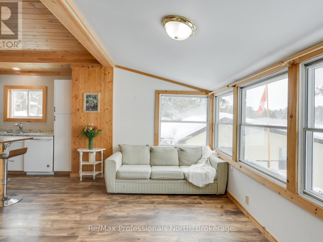 1055 Evanswood Drive, Morrison Lake