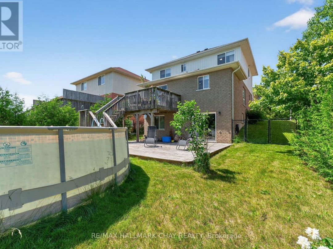 3159 BASS LAKE SIDE ROAD E, 