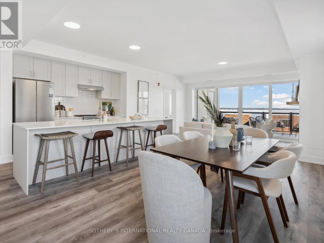 208 19B West Street N, Kawartha Lakes (Fenelon Falls)