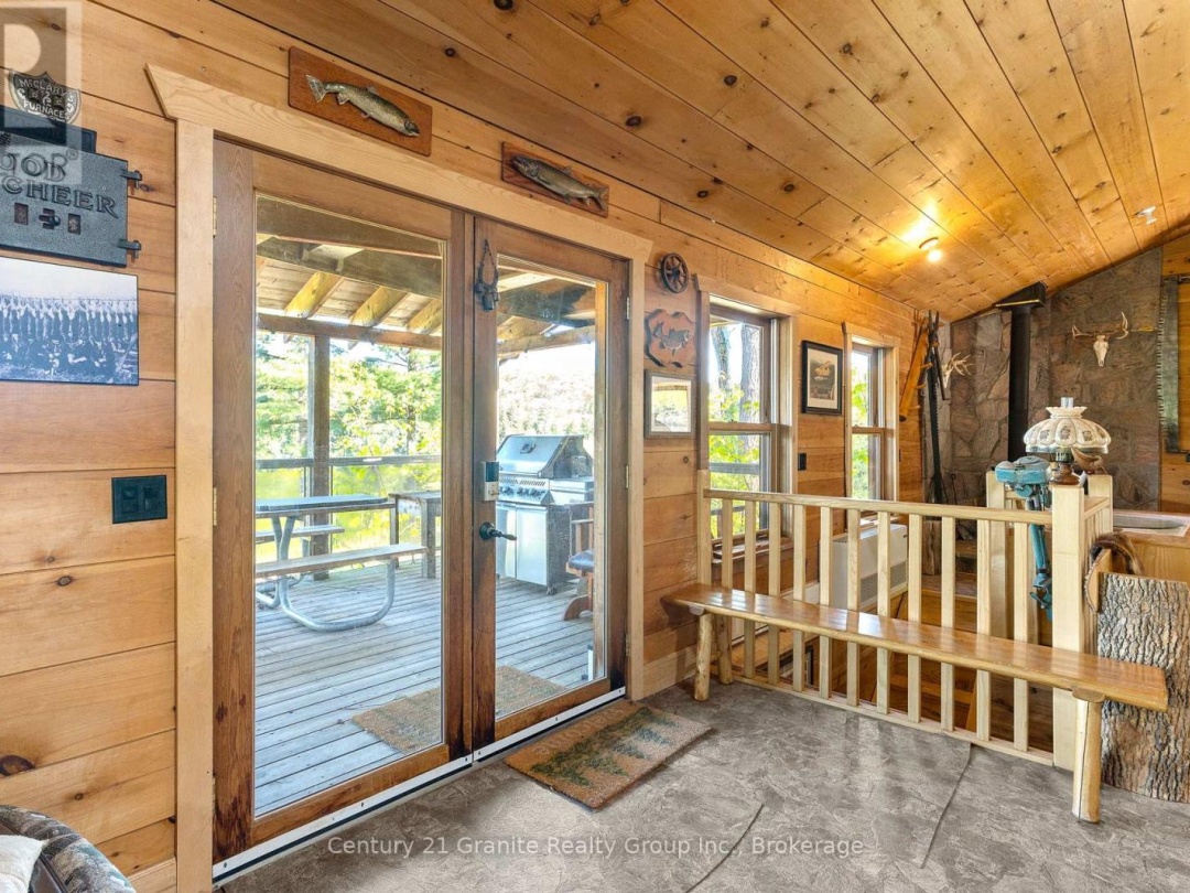 1226 TRAPLINE TRAIL, Bat Lake
