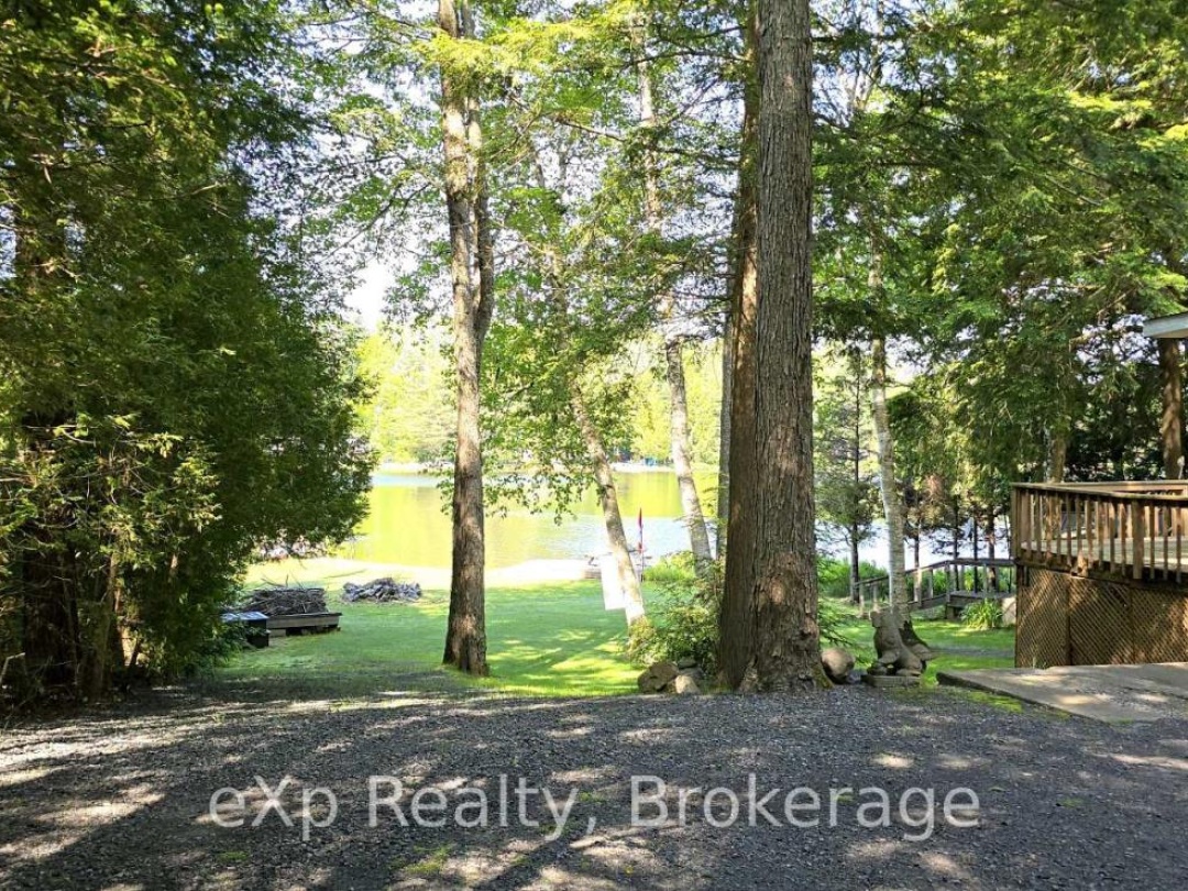 36 ROBERTS LAKE ROAD E, 
