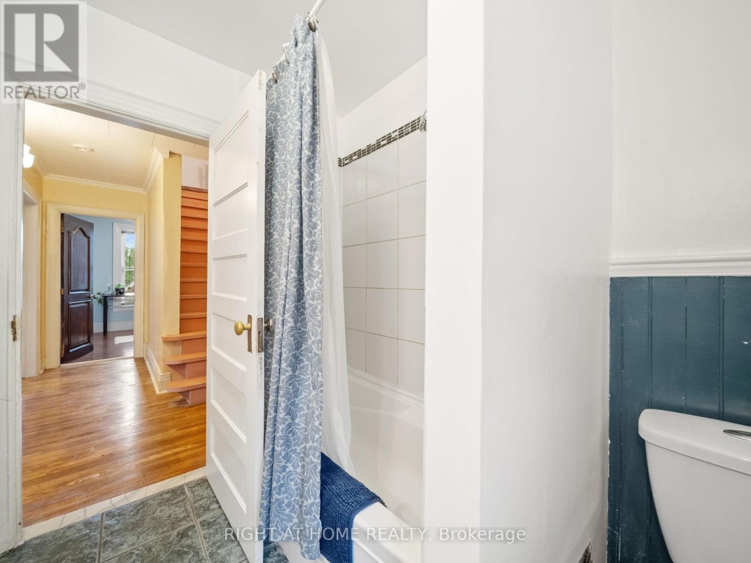 251 LACLIE STREET, 