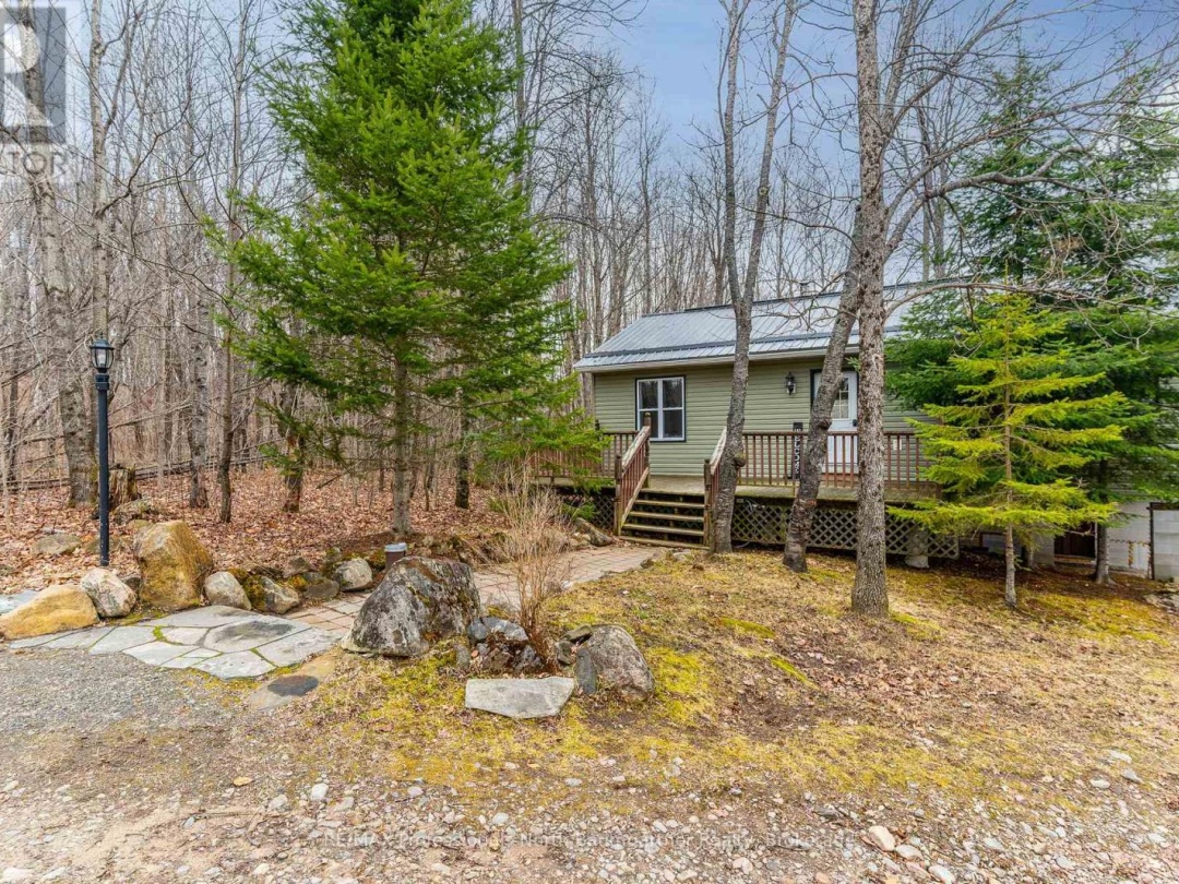 1071 Crabbe Lane, Cranberry Lake