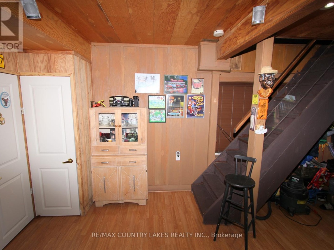 8 Saturn Lane, Mitchell Lake