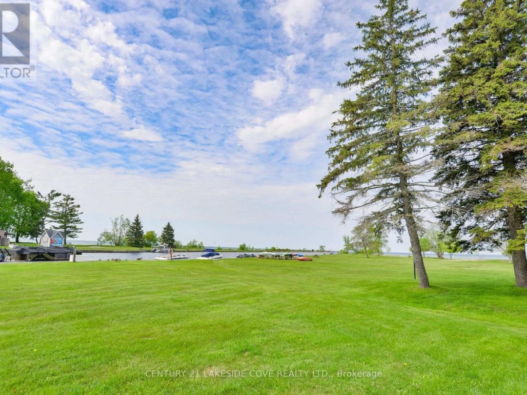 Unit 14 1 Paradise Boulevard, Lake Simcoe