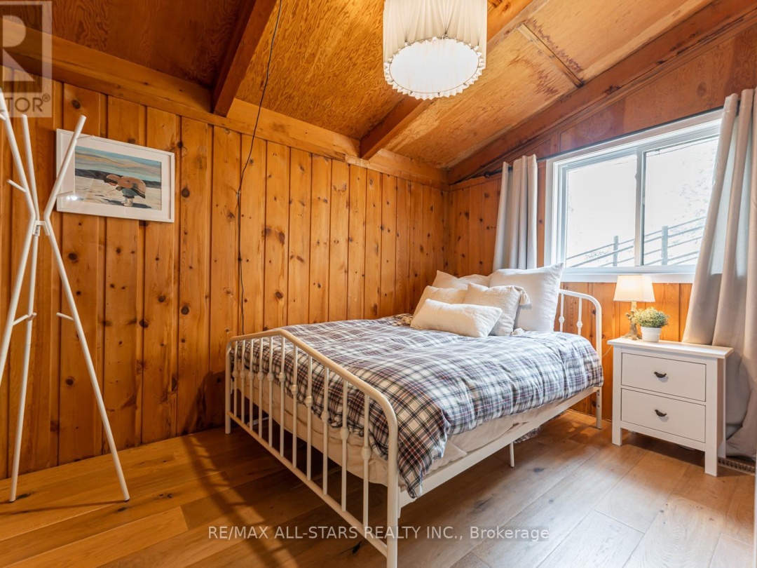 1008 Rolland Drive, Little Kennisis Lake