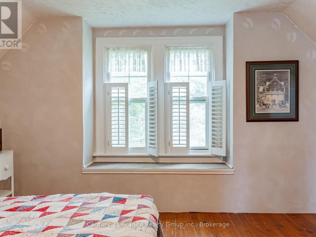 1277 COUNTY RD 46, 