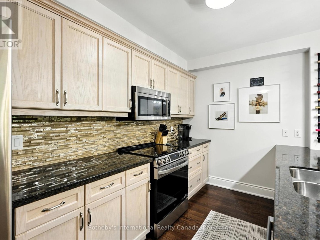 106 - 391 JAMES STREET W, 