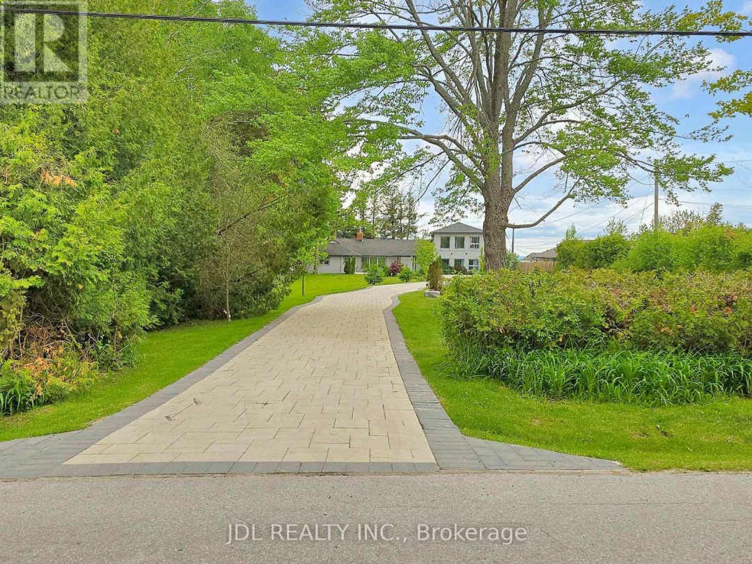 25220 Maple Beach Road, Lake Simcoe