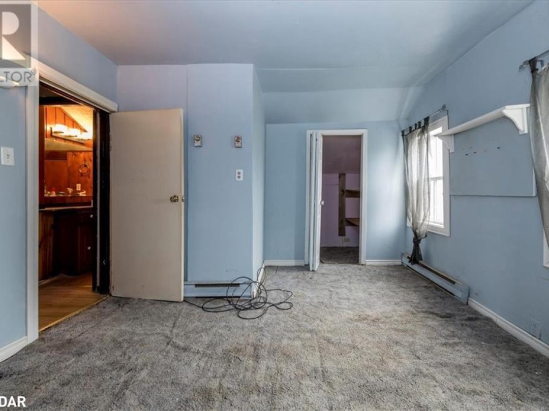 72 King Street, Kawartha Lakes