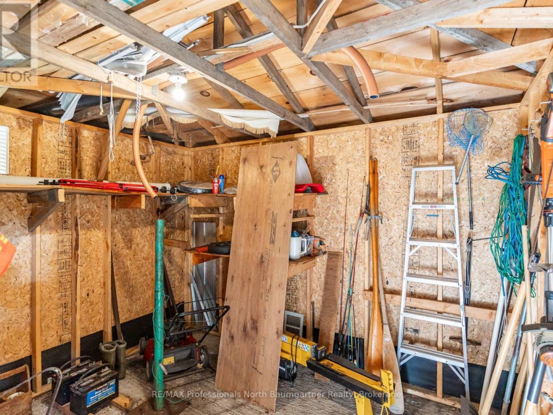 1566 WEST SETTLEMENT ROAD, 