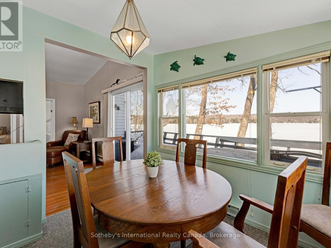 1028 Hillcrest Lane, Halls Lake
