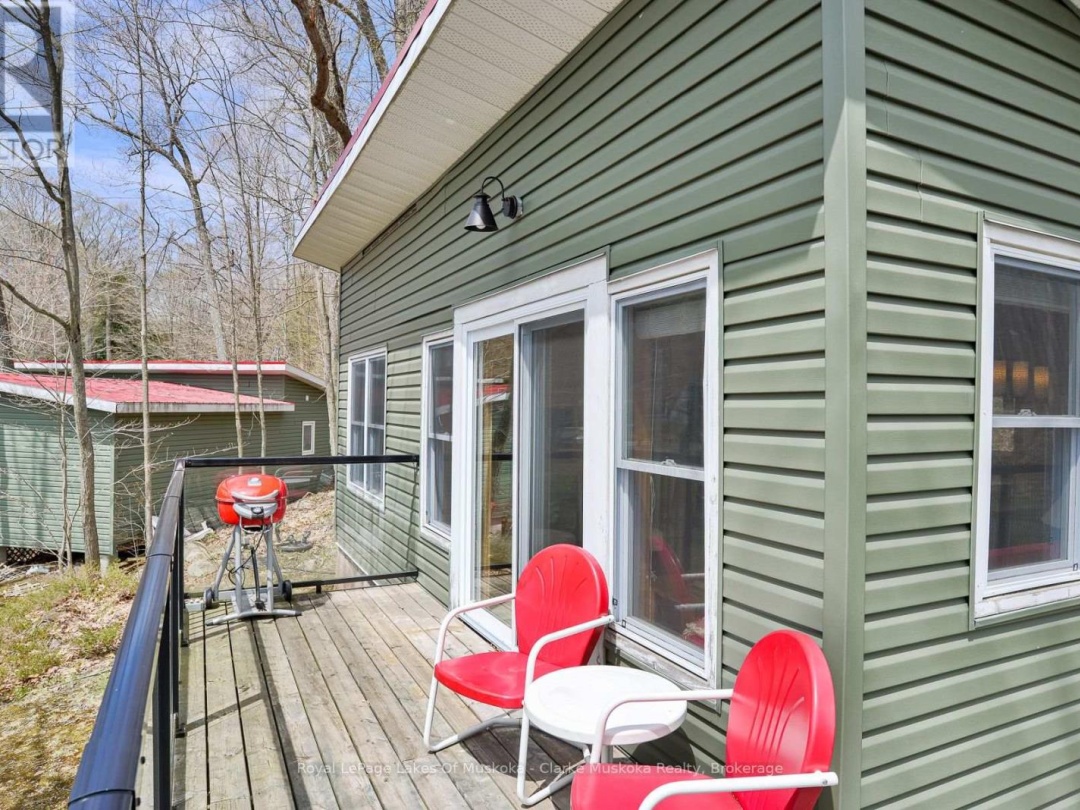 7 - 7 SILVER POINT ROAD, 