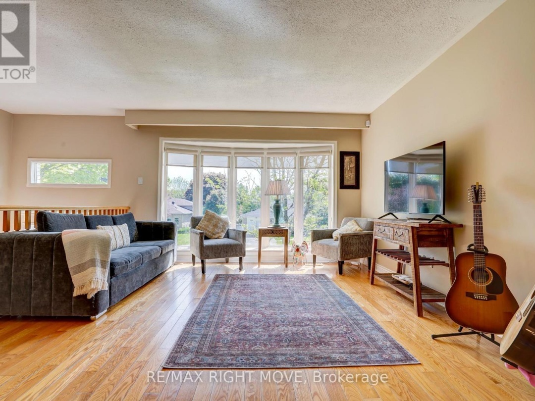 363 Tallwood Drive, Orillia