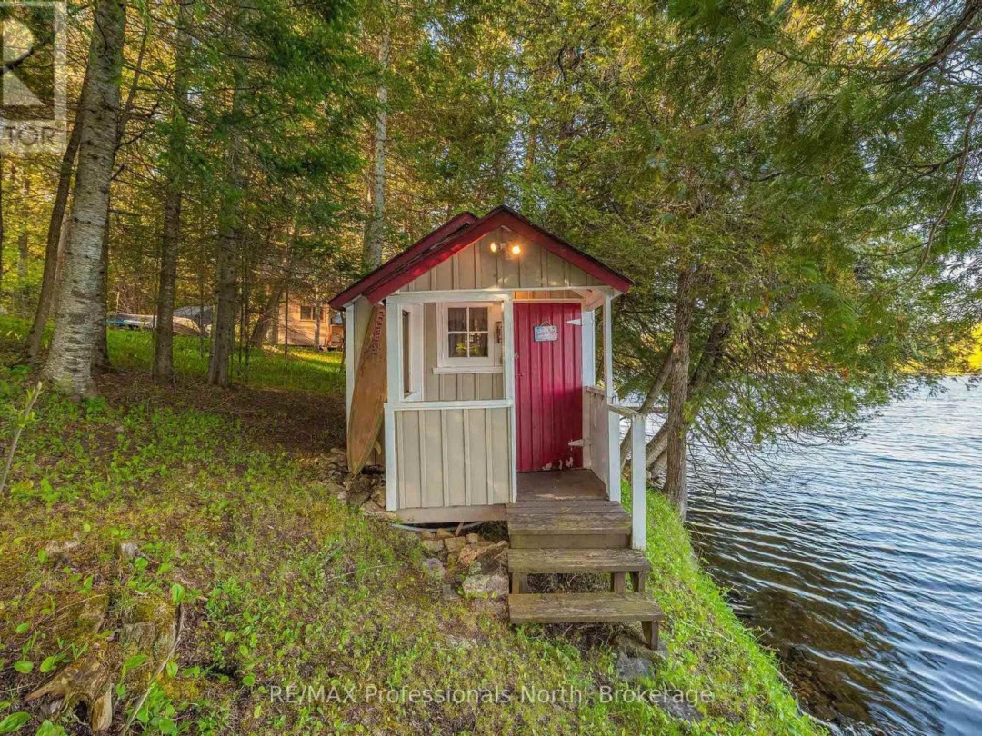1484 Bat Lake Road, Canning Lake