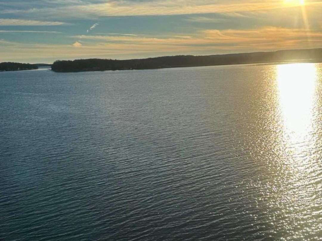 401 90 Orchard Point Road, Lake Simcoe
