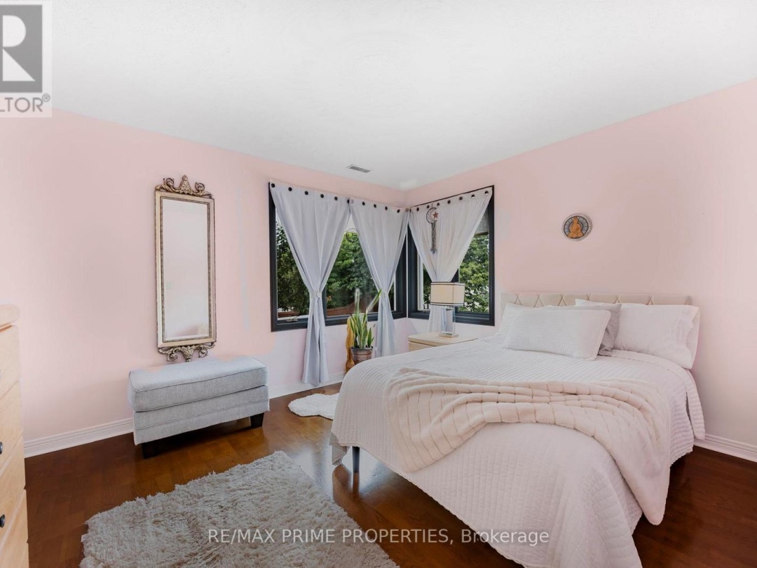 201 - 585 ATHERLEY ROAD, 