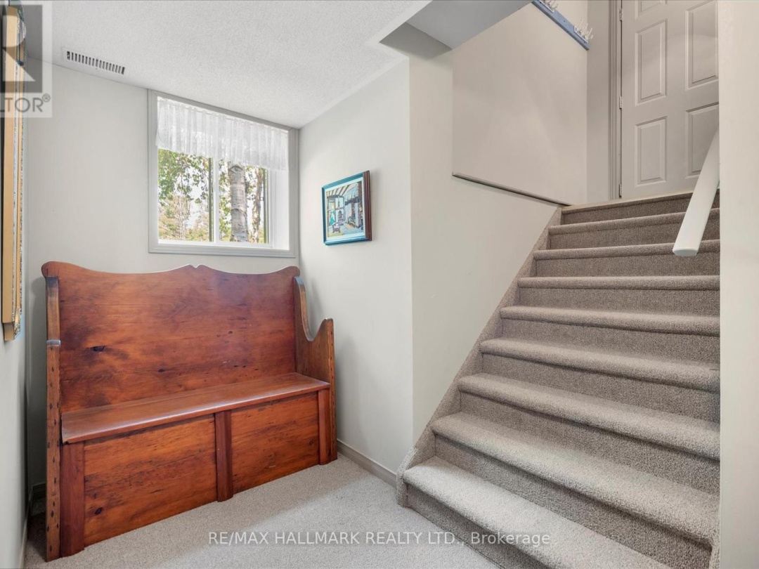 6 EVANS DRIVE, 