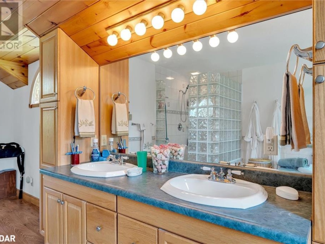 48 Sturgeon Glen Road, Sturgeon Lake
