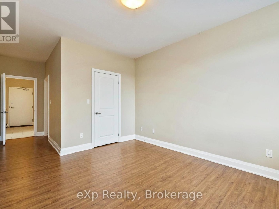 308 - 20D SILVER BIRCH COURT, 