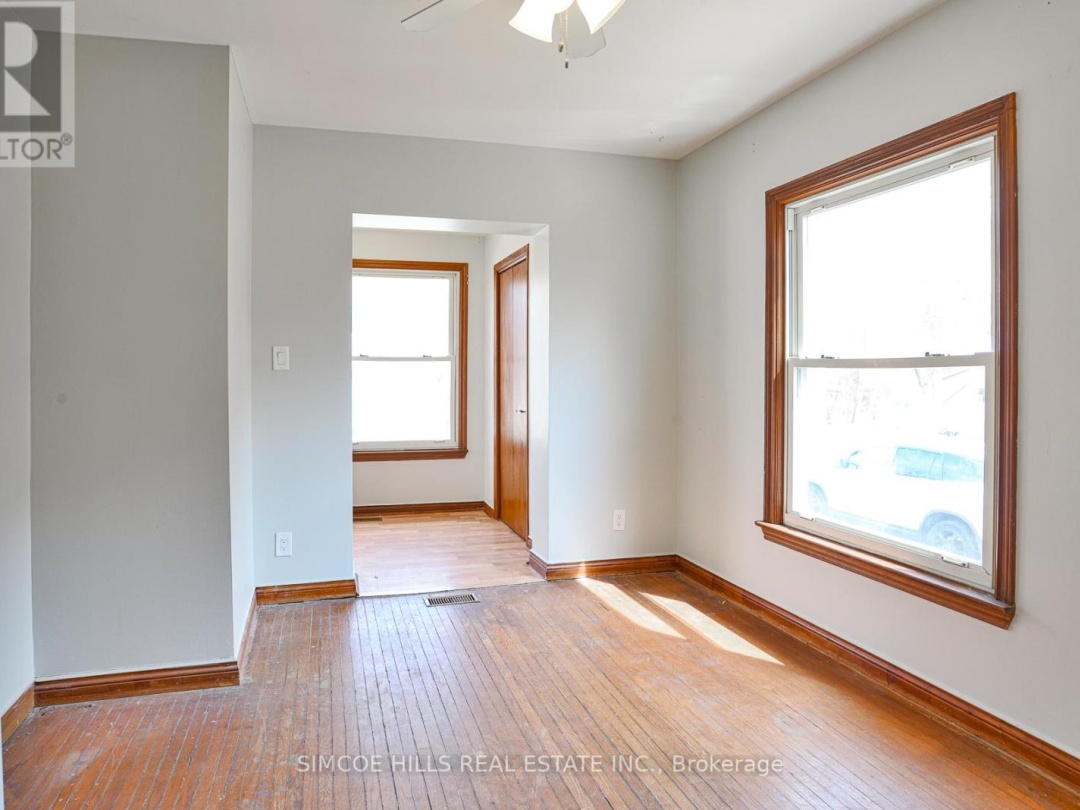 113 Douglas Street, Orillia