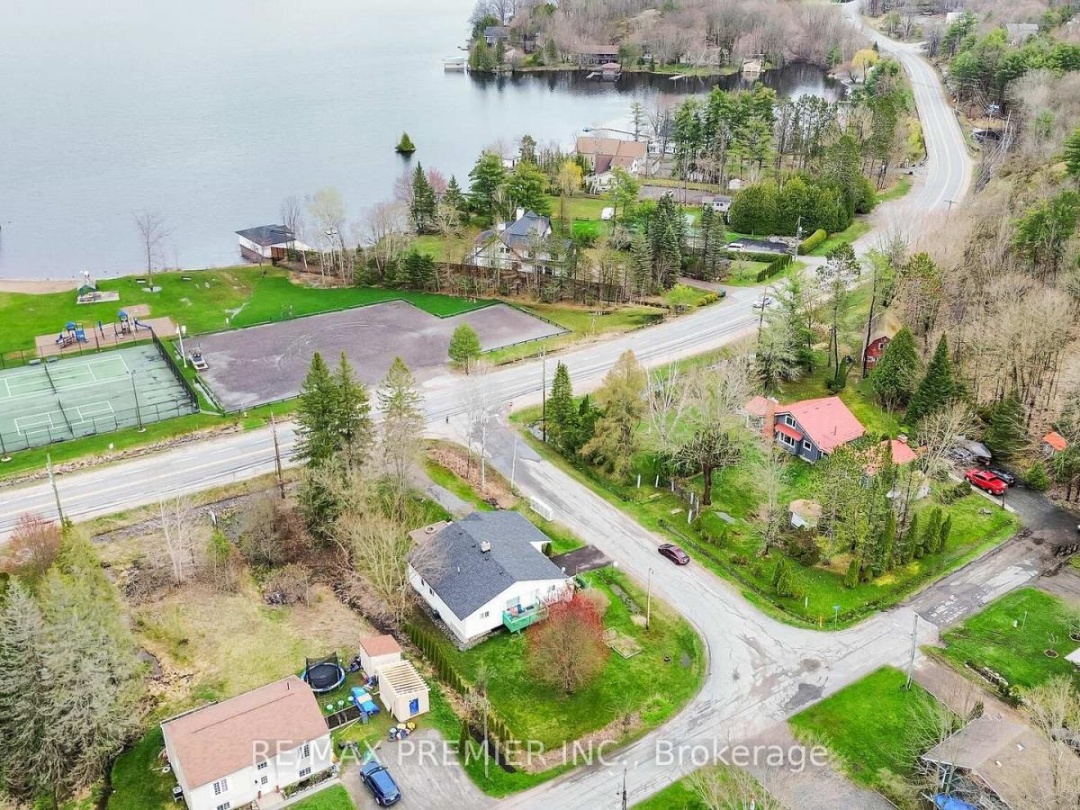 100 Readman Street, Lake Muskoka
