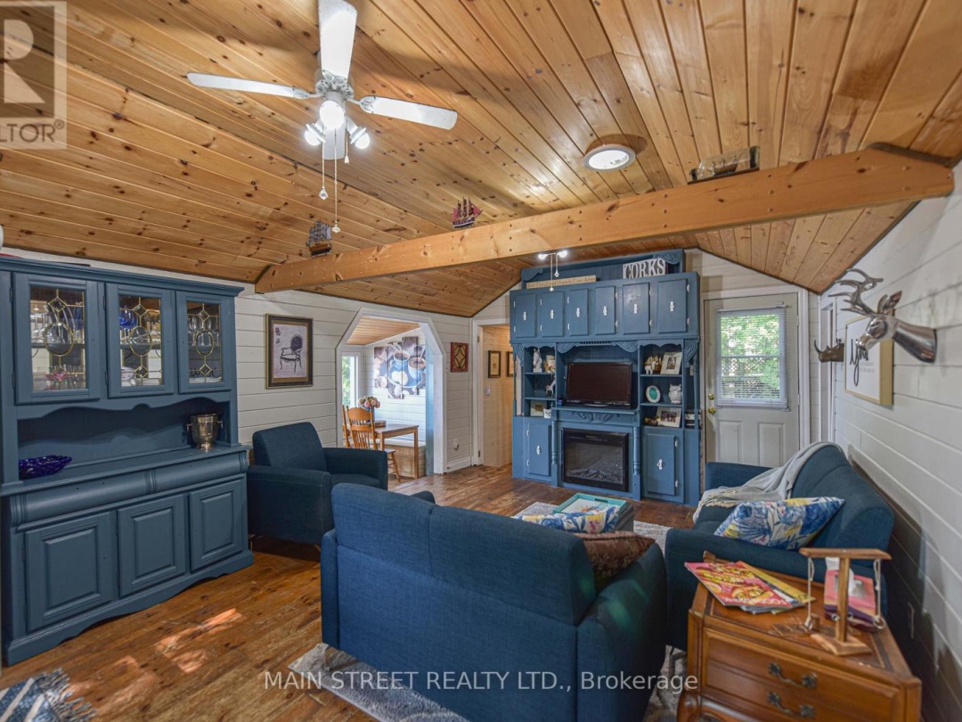 1316 Black Beach Lane, Dalrymple-south Lake