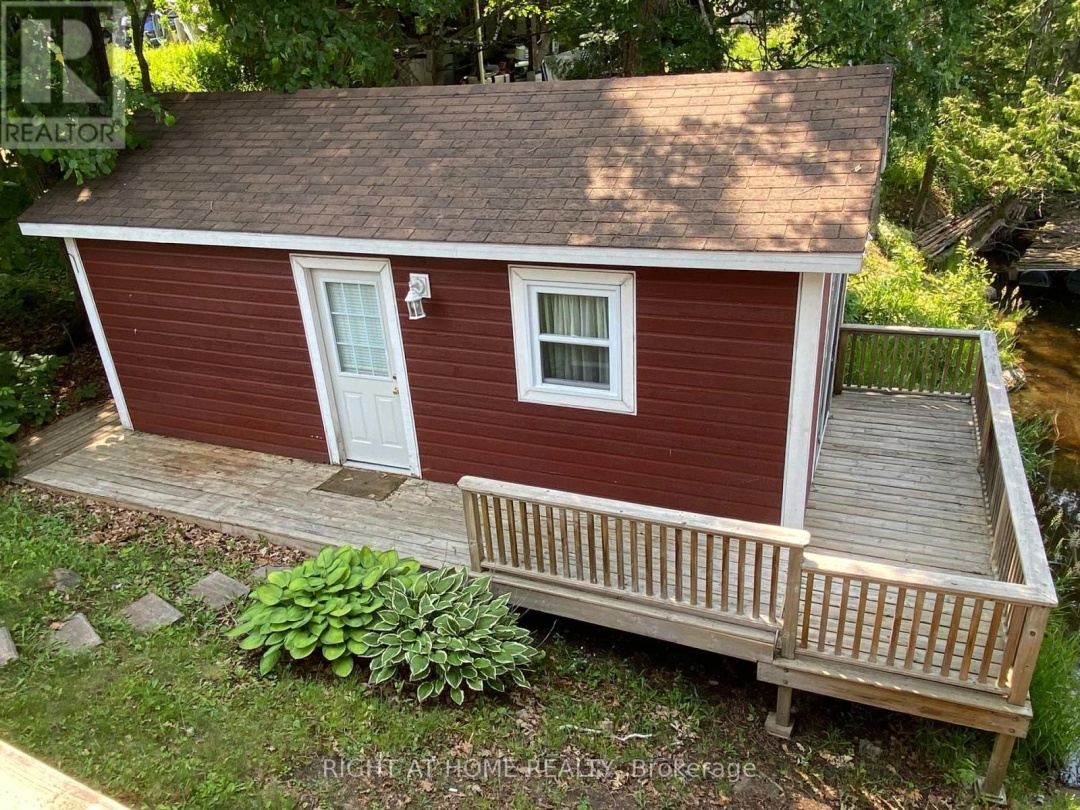 104 Lakeside Drive, Manitouwabing Lake