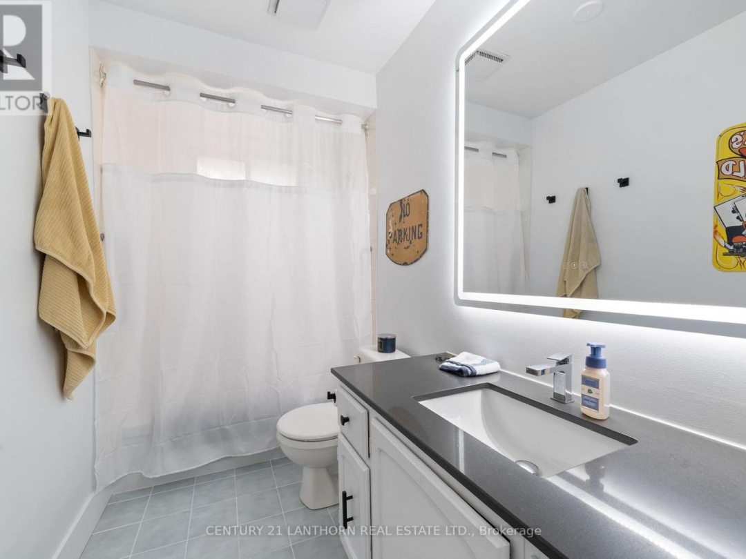 456 OLD SURREY LANE, 