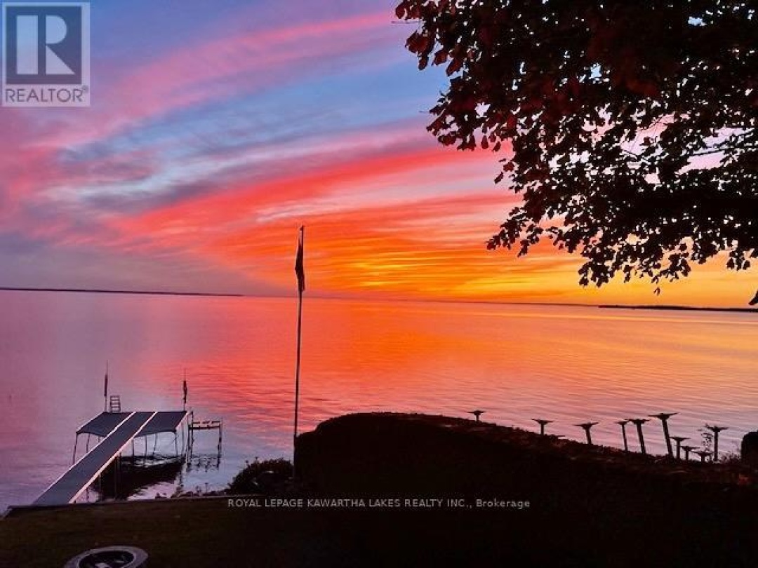 24 MCLENNANS BCH ROAD, Lake Simcoe