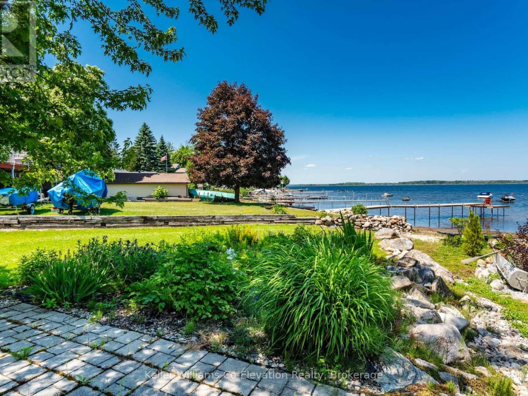 220 ROBIN'S POINT ROAD, 