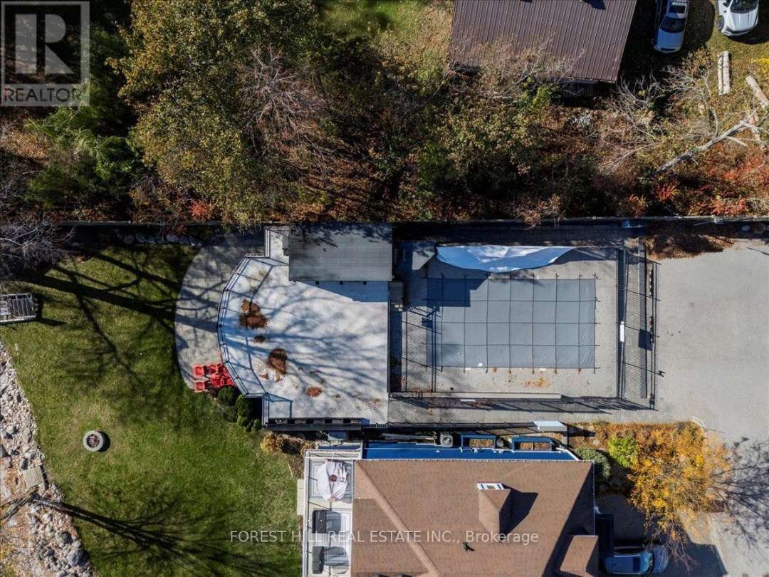 10 - 10 INVERMARA COURT, Lake Simcoe