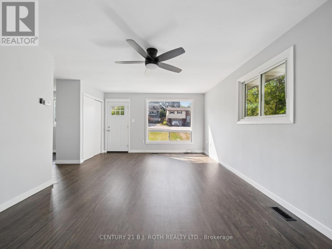 138 SIMCOE STREET, 