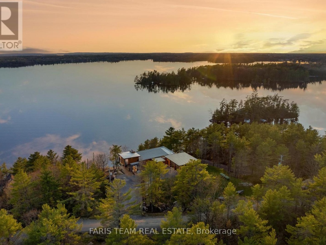 3886 East Shore Road, Gloucester Pool