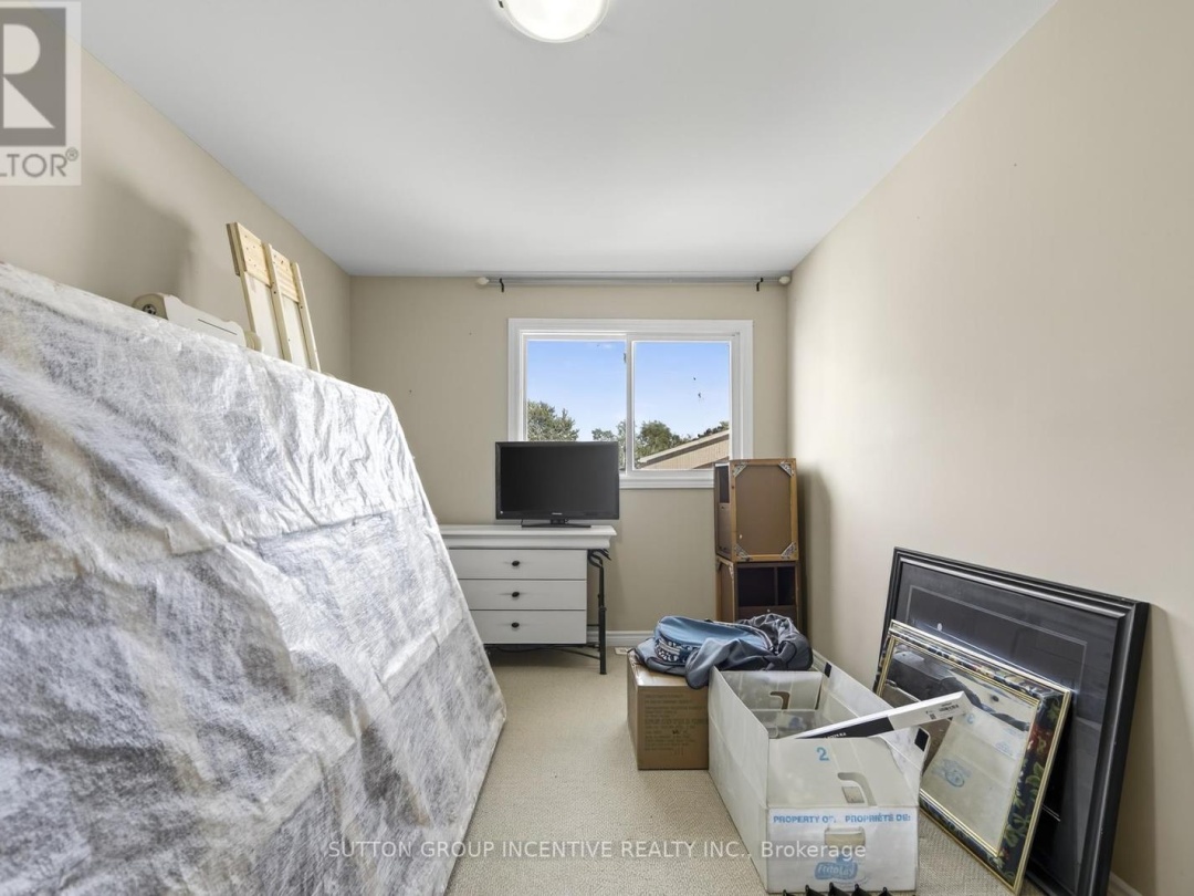 36 - 12 LANKIN BOULEVARD, 
