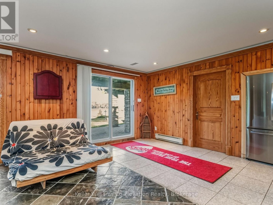 804 KINGS FARM ROAD, 