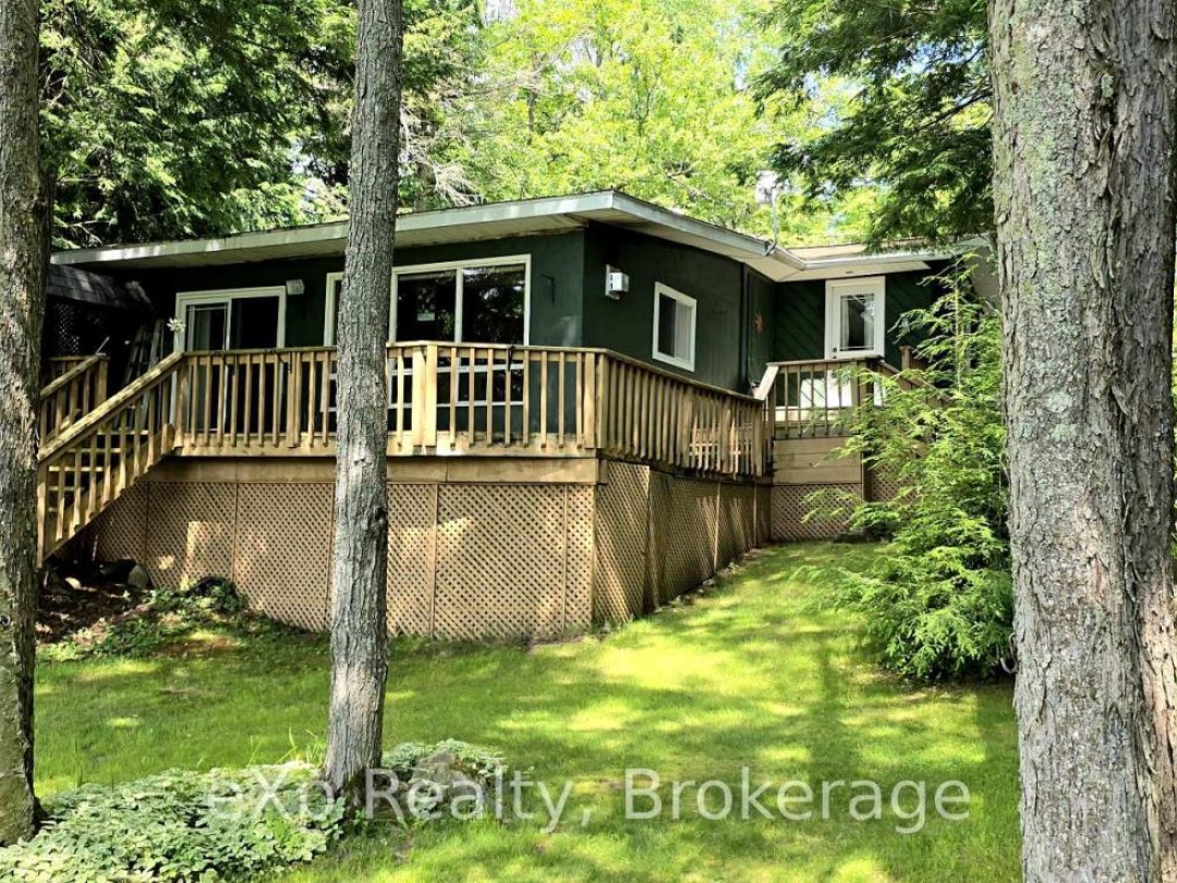 36 ROBERTS LAKE ROAD E, 