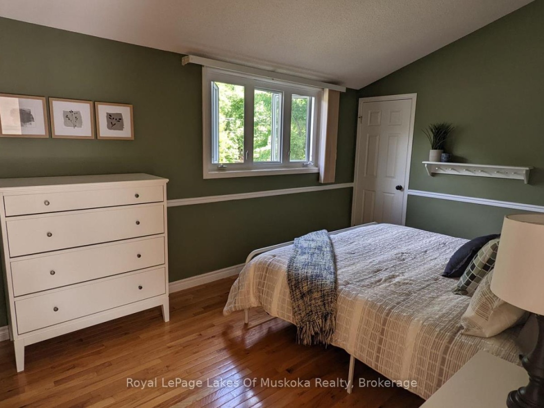 1815 PENINSULA POINT ROAD, 