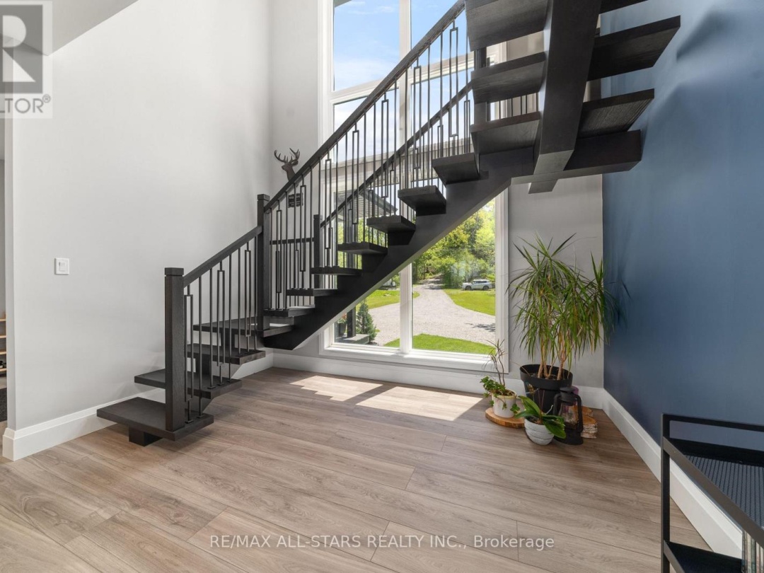 15 BERRY LANE, 